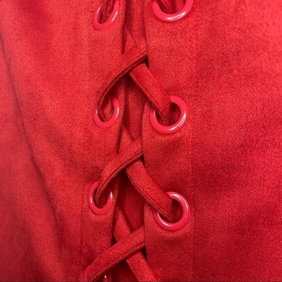 𝅺RED Mini Skirt! Brand:Shinestar size M (runs sm) - Picture 7 of 7